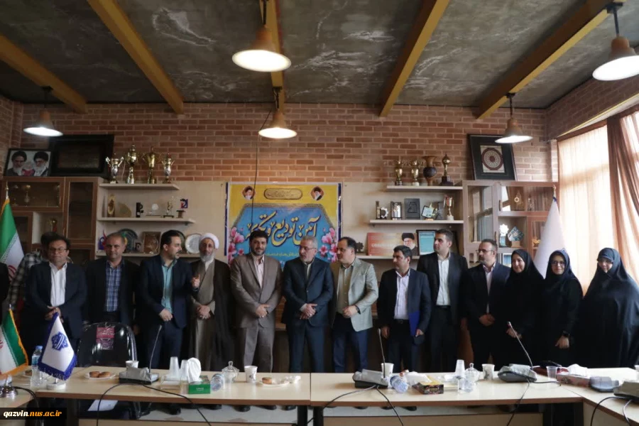 با حضور دکتر فخر موسوی انجام شد:
آیین تکریم و معارفه رئیس دانشگاه ملی مهارت استان قزوین 5