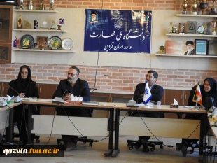 جلسه هم اندیشی 4