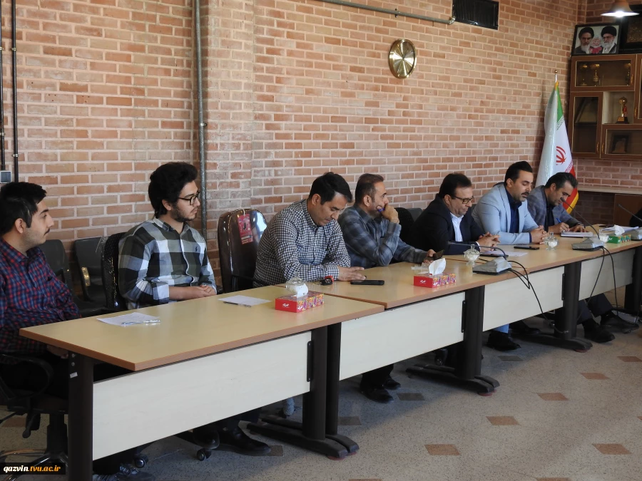 جلسه هم اندیشی 5