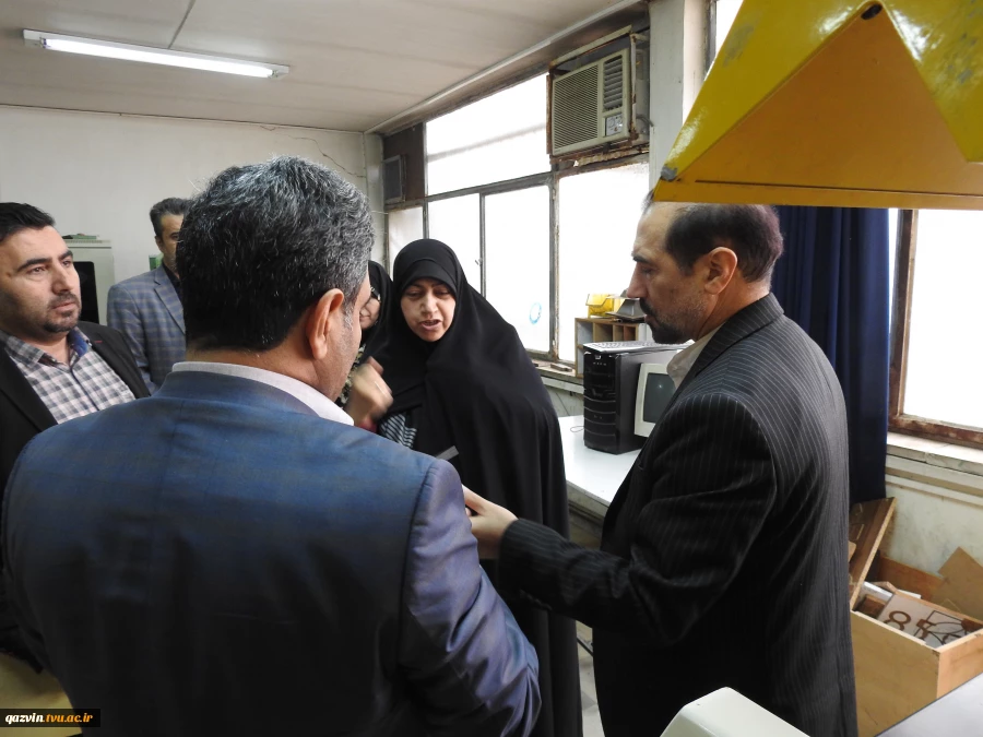 بازدید سرکار خانم دکتر محمد بیگی نماینده محترم استان قزوین 12