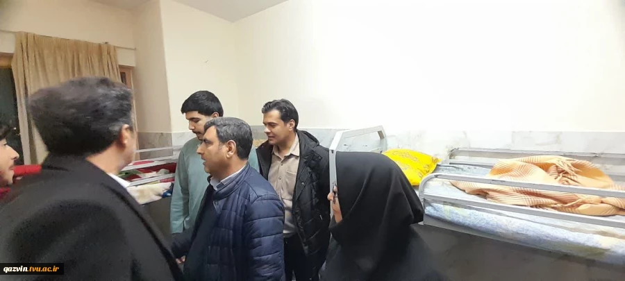 دیدار، بازدید و نشست صمیمی ریاست دانشگاه ملی مهارت واحد استانی قزوین با دانشجویان 11