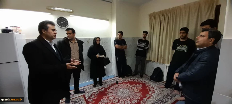 دیدار، بازدید و نشست صمیمی ریاست دانشگاه ملی مهارت واحد استانی قزوین با دانشجویان 12