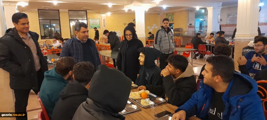 دیدار، بازدید و نشست صمیمی ریاست دانشگاه ملی مهارت واحد استانی قزوین با دانشجویان 21