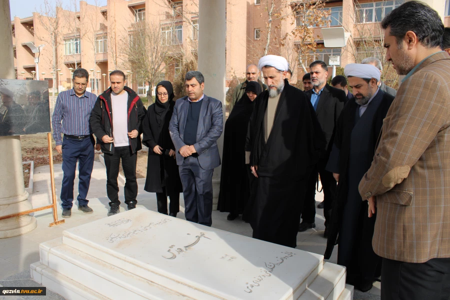 نشست صمیمی و هم‌اندیشی نماینده محترم ولی فقیه در استان و امام جمعه قزوین، آیت‌الله مظفری، با کارکنان، اساتید و دانشجویان  4