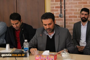 نشست صمیمی و هم‌اندیشی نماینده محترم ولی فقیه در استان و امام جمعه قزوین، آیت‌الله مظفری، با کارکنان، اساتید و دانشجویان  11