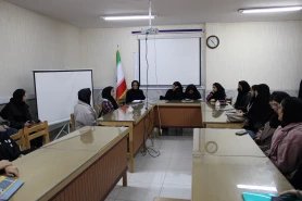 نشست هم‌اندیشی دانشجویان مرکز دختران با نماینده نظارت ، ارزیابی و تضمین کیفیت دانشگاه