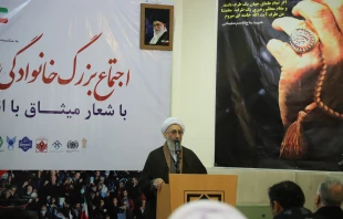 اجتماع بزرگ خانوادگی دانشگاهیان استان قزوین در محکومیت فتنه دی‌ماه ۱۴۰۴ 7