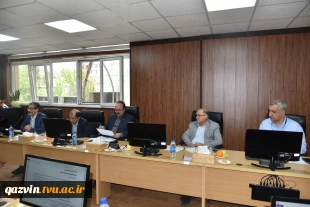 برگزاری جلسه نقش‌آفرینی دانشگاه در بازسازی و تاب‌آوری اجتماعی پس از جنگ تحمیلی رمضان 4
