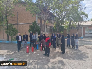 برگزاری  دوره آموزش اطفا حریق و آشنایی با انواع کپسولهای آتشنشانی (HSE) 3