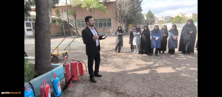 برگزاری  دوره آموزش اطفا حریق و آشنایی با انواع کپسولهای آتشنشانی (HSE) 8