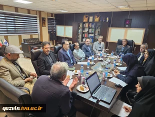 با حضور رئیس دانشگاه ملی مهارت برگزار شد؛

پنجمین جلسه شورای چاپ و نشر دانشگاه ملی مهارت 2