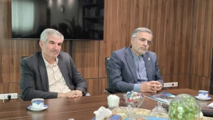 به منظور پیگیری نامه رؤسای سه دانشگاه پهنه گستر کشور، با موضوع افزایش حقوق کارمندان دانشگاه‌ها صورت گرفت؛

دیدار روسای دانشگاه ملی مهارت، پیام نور و علمی کاربردی با معاون رئیس جمهور و رئیس سازمان اداری و استخدامی کشور 3