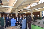 معاون آموزشی وزارت علوم، تحقیقات و فناوری:

جایگاه علمی کشور در جنگ رمضان نمایان شد/ مهارت‌آموزی در دانشگاه‌ها باید تقویت شود 5