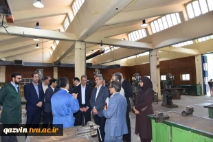 معاون آموزشی وزارت علوم، تحقیقات و فناوری:

جایگاه علمی کشور در جنگ رمضان نمایان شد/ مهارت‌آموزی در دانشگاه‌ها باید تقویت شود 5
