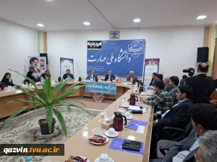 دکتر زمانی در آیین تجلیل از سرآمدان آموزشی چهارمحال محال و بختیاری:

سرآمدی آموزشی در دانشگاه ملی مهارت یعنی تبدیل دانش به مهارت و مهارت به اشتغال 6