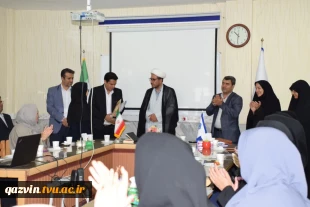 آئین تجلیل از سرآمدان آموزشی دانشگاه ملی مهارت واحد استانی قزوین برگزار شد. 3