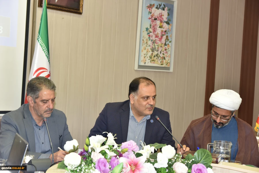 اولین نشست مسئولین دفاتر نهاد نمایندگی مقام معظم رهبری در واحدهای استانی دانشگاه ملی مهارت 15