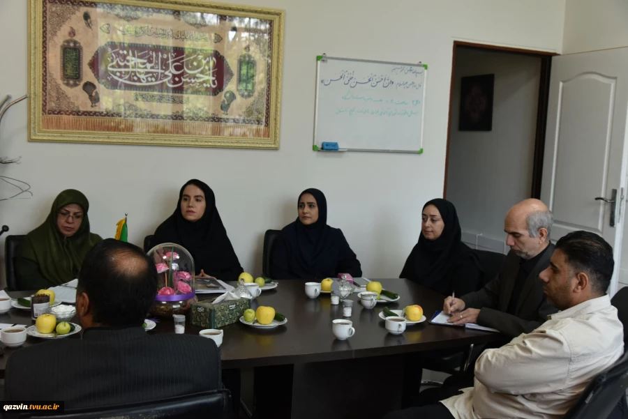 رئیس دانشگاه ملی مهارت در نشست‌های تخصصی با مدیران کل ستادی، روند اجرای برنامه‌ها و مأموریت‌های دانشگاه را بررسی کرد 5