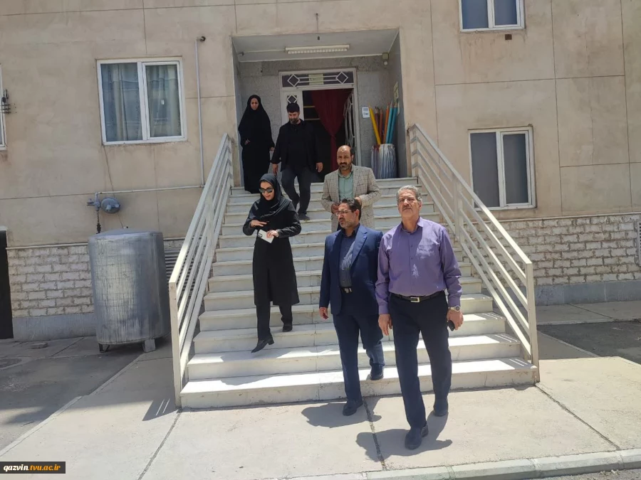 بازدید میدانی دکتر زمانی از روند آماده‌سازی مراکز جهت میزبانی از زائران مراسم وداع و تشییع رهبر شهید 5