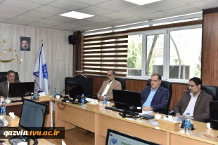 رئیس دانشگاه ملی مهارت در هشتمین جلسه شورای دانشگاه:

مشارکت همه‌جانبه تمام ارکان دانشگاه لازمه رسیدن به موفقیت در سطوح مختلف علمی و آموزشی 5