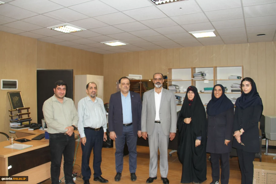 دیدار صمیمانه مدیران دانشگاه ملی مهارت با کارکنان سازمان مرکزی به مناسبت روز کارمند 7