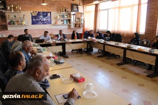 گرامیداشت روز کارمند و تجلیل از کارکنان دانشگاه ملی مهارت واحد استانی قزوین 4