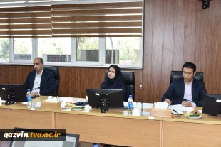 با حضور سرپرست دانشگاه ملی مهارت

دومین جلسه کارگروه تخصصی آموزش‌های مهارتی و کهاد با محوریت ساماندهی اساتید مهارتی برگزار شد 5