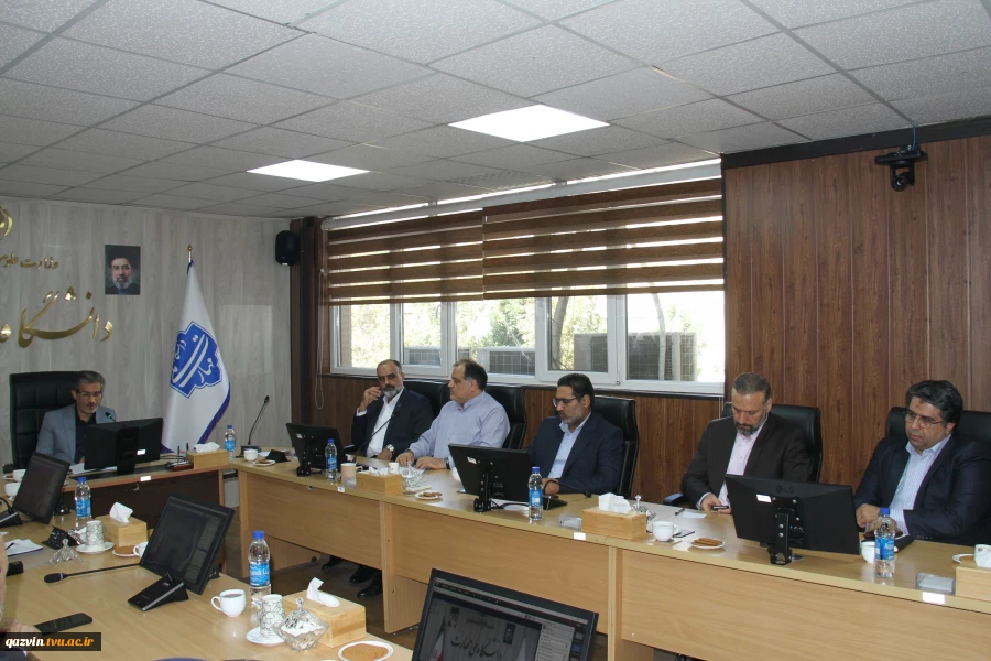 تأکید سرپرست دانشگاه ملی مهارت بر ارتقای کیفیت آموزش و نظارت مستمر بر فرایندهای آموزشی 7