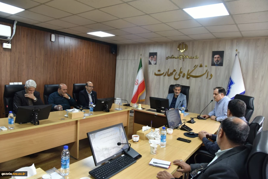دیدار کارکنان حوزه ریاست، روابط عمومی و هماهنگی امور مجلس و استان‌ها با سرپرست دانشگاه ملی مهارت 6